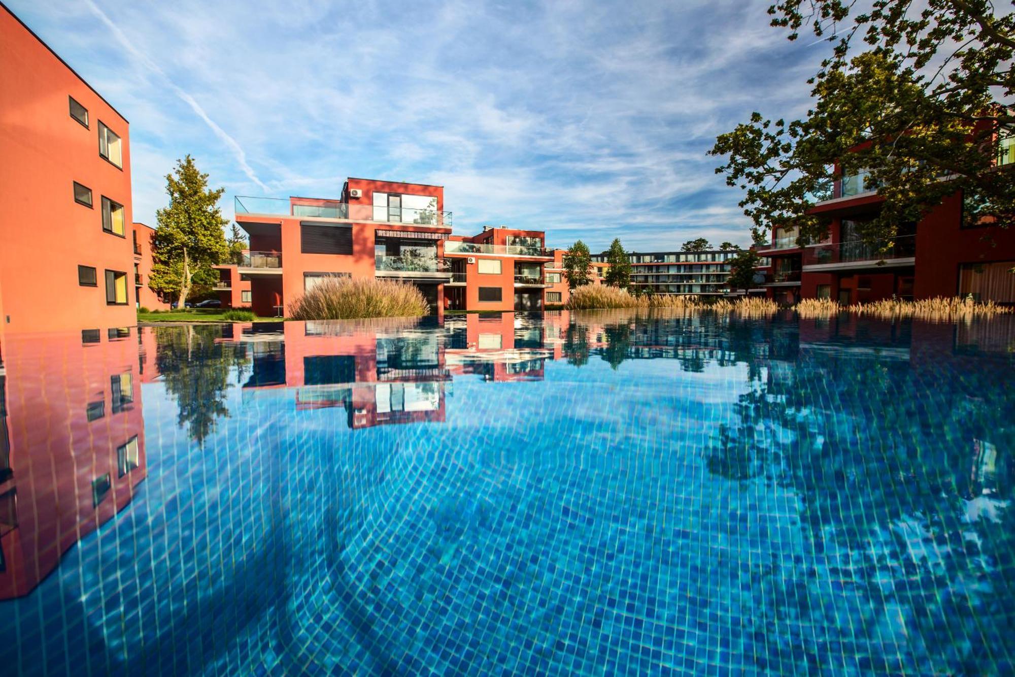 Bavaria Club Apartman Balatonlelle Exterior photo