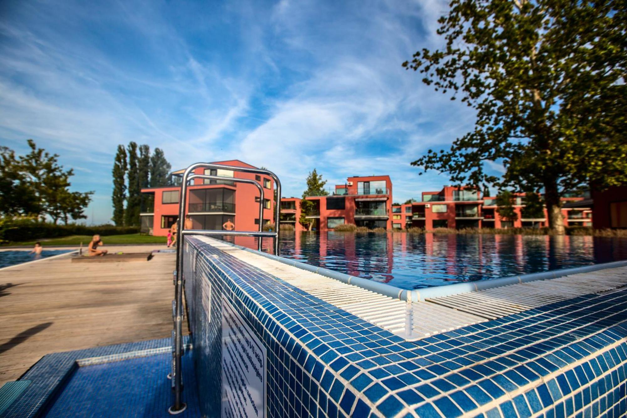 Bavaria Club Apartman Balatonlelle Exterior photo
